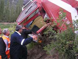 Zonguldakta tren devrildi