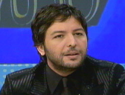 Nihat sarmaş dolaş