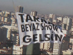 Tarkan Beyaz Showa gelsin